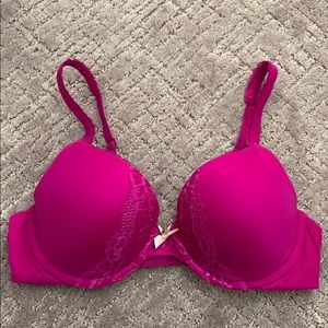 Victoria’s Secret bra GUC